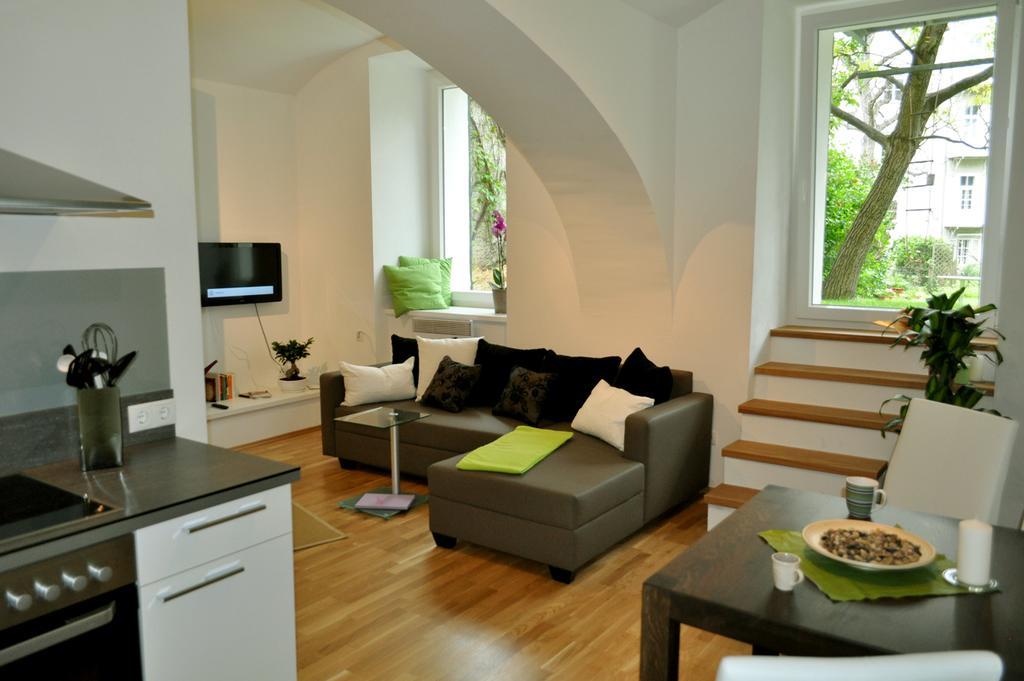 Ferienwohnung Im Univiertel Mit Garten Graz Extérieur photo